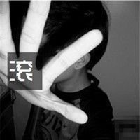 动漫帅气黑白男生头像背影头像带字