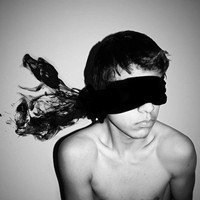 悲伤孩黑白男生头像动漫头像带字图片