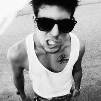 黑白男生头像背影动漫头像带字