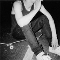 二次元黑白男生头像高冷头像