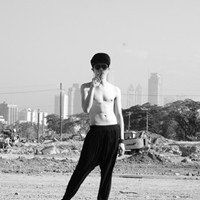 外国人头黑白男生头像图片