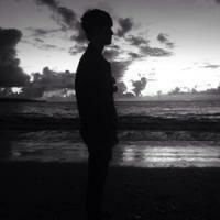 伤感黑白男生头像动漫