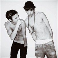 黑白男生头像带帽子