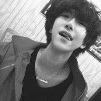 字母公式黑白男生头像