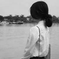 霸气头像黑白女生头像带字伤感