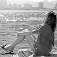 原宿黑白女生头像背影头像一对 原宿黑白女生头像背影头像一对