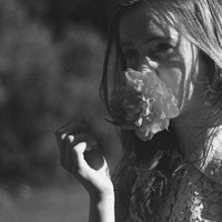 动漫情侣黑白女生头像一男一