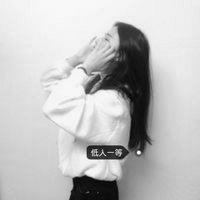 黑白女生头像侧面头像