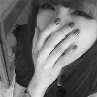 高冷霸气黑白女生背影头像