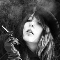 闺蜜黑白女生头像动漫