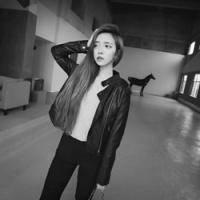 黑白女生头像帅气动漫