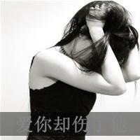 卡通黑白女生头像萌