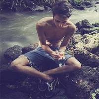 个性男生头像迪丽热巴