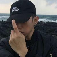 个性男生头像张国荣