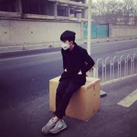 恐怖个性男生头像黑白