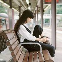 个性女生头像带字唯美背影