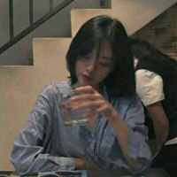 时尚手绘动漫个性女生头像