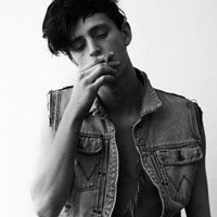 高冷男生动漫二次元忧伤头像