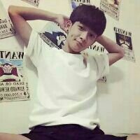 微信头像高冷男生卡通下半身