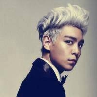 微信动漫帅气高冷男生头像