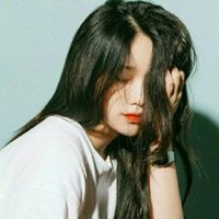 高冷女生卡通人物微信头像