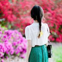 高冷女生神背影动漫头像