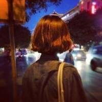 高冷女生动漫黑白头像