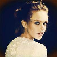 欧美高冷女生短发头像