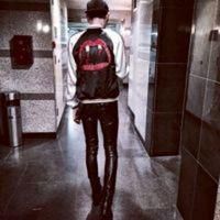 卡通背影男生头像2018最新版