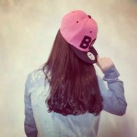 微信闺蜜头像一对两张背影女生图片