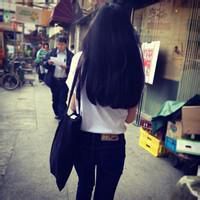 2018海边背影女生头像 2018海边背影女生头像