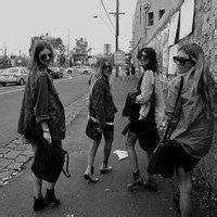 微信闺蜜头像卡通头像带字伤感 微信闺蜜头像卡通头像带字伤感