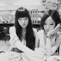 微信头像女漫画闺蜜头像黑白