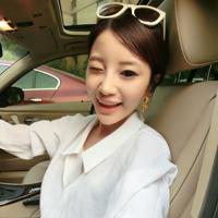 卖萌女生头像动漫