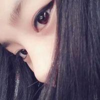 小男孩嘟嘴卖萌头像