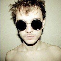 欧美男生高冷背影头像霸气