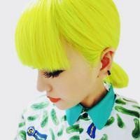 唯美粉色系欧美女生头像一对