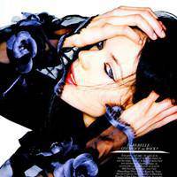 欧美女生全身黑白背影头像