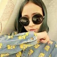 搞怪红唇头像欧美女生头像