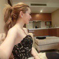 2018女生吸烟性感头像