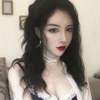 美女性感自拍微信头像