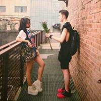 偏执与浪漫伍沉微信头像