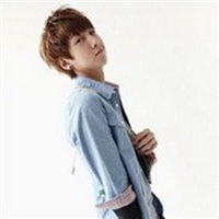 纯色白色头像带字