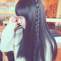 呆萌长发女生头像带字头像女生