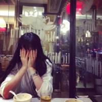 韩国女生长发背影头像唯美