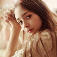 男长发微信头像黑白头像背影 男长发微信头像黑白头像背影