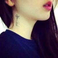 女生长发头像黑白头像背影集 女生长发头像黑白头像背影集