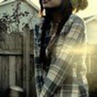 长发侧脸女生黑白头像唯美