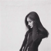 微信戴帽子侧脸女生漫画