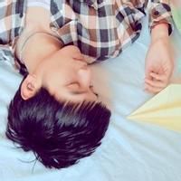 真人侧脸男生头像